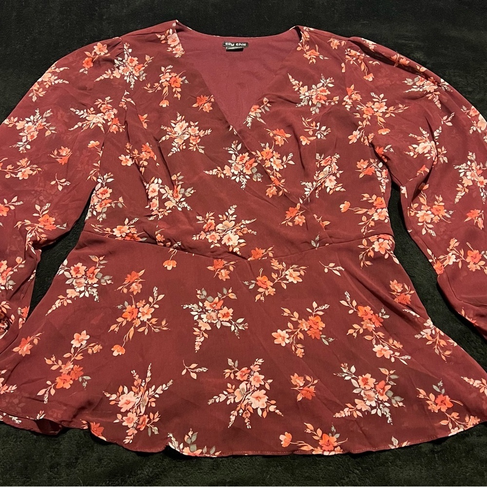 NWOT City Chic Floral Peplum Blouse Size 18 - Picture 8 of 13